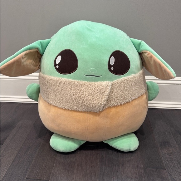 NWOT 20 INCH Star Wars The Mandalorian Grogu Green and Tan Plush Stuffed Animal - Picture 1 of 8